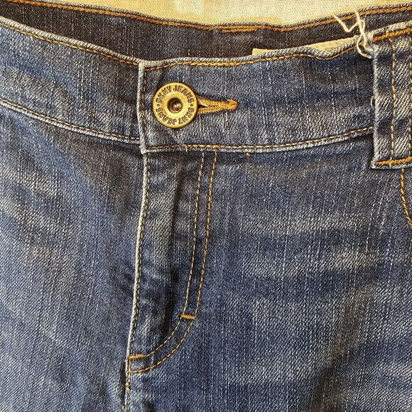 DKNY Soho Capri Jeans Large Cuff Women Size 10 Medium Wash Back Tab Pockets - Picture 2 of 15